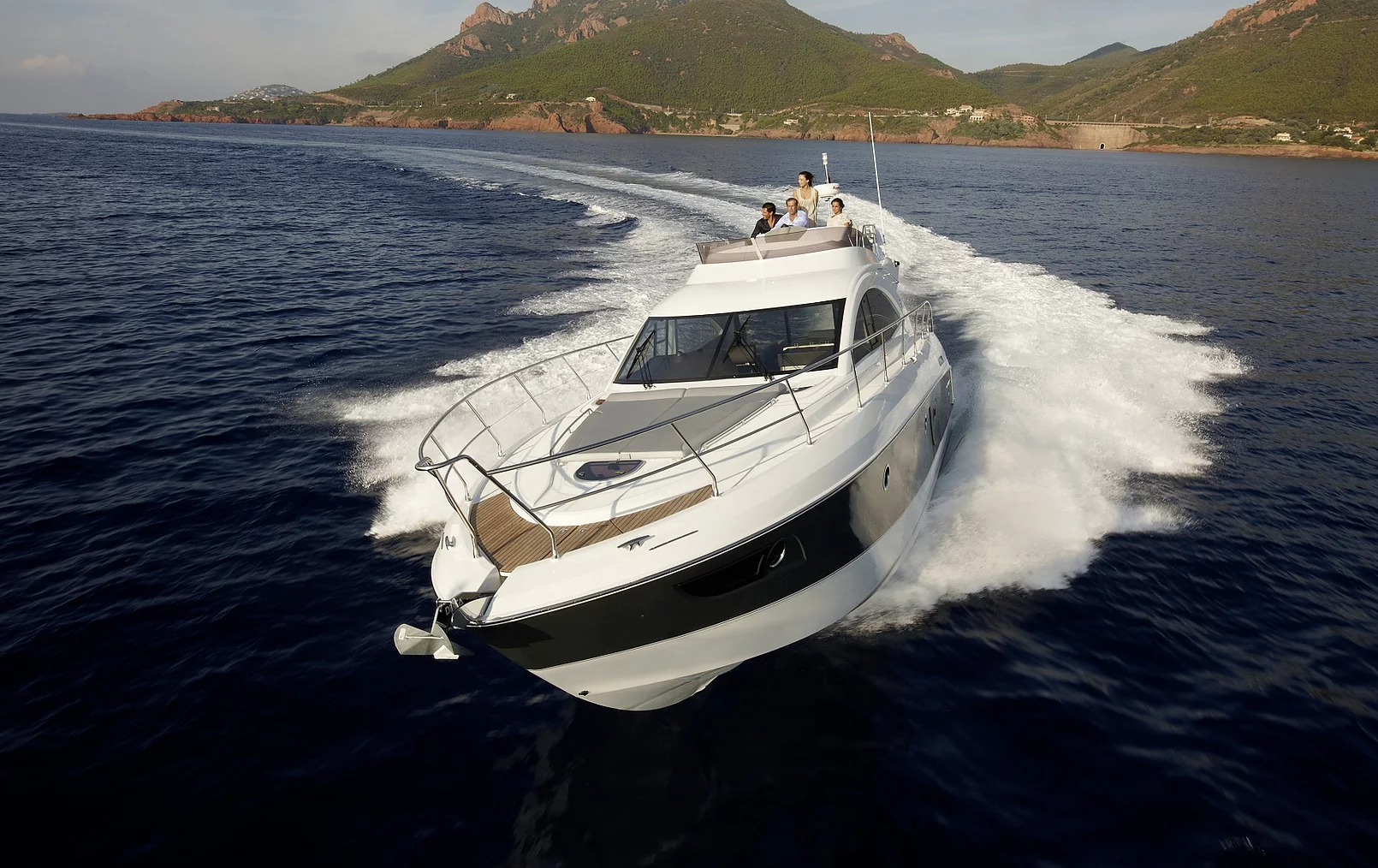 Beneteau Monte-Carlo 47 FLY